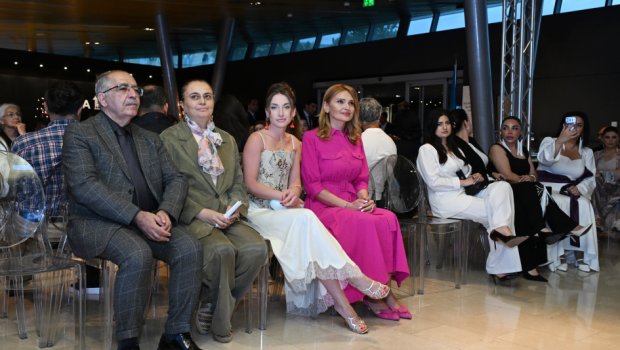 Alyona Əliyeva Milli Xalça Muzeyində moda nümayişi tədbirində &ndash; FOTO