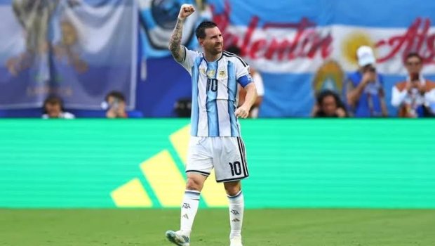 Messi dünya çempionatında rekorda imza atıb
