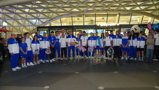 Avropa çempionatında 10 medal qazanan Azərbaycan cüdoçuları Vətənə qayıdıb - FOTO