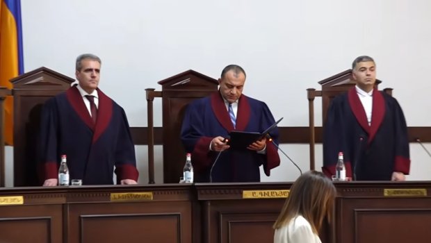 Ermənistan Konstitusiya Məhkəməsi müxalifətin seçki şikayətini RƏDD ETDİ - VİDEO