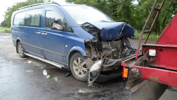 İsmayıllıda mikroavtobus qəzaya uğradı - Yaralılar var