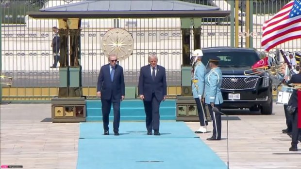 Prezident iqamətgahında Tramp belə qarşılandı &ndash; FOTO-VİDEO
