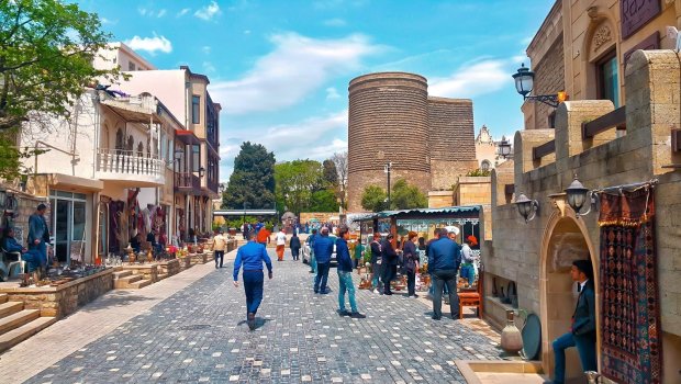 Azərbaycanda turizm niyə geriləyir? &mdash; Ekspert açıqladı