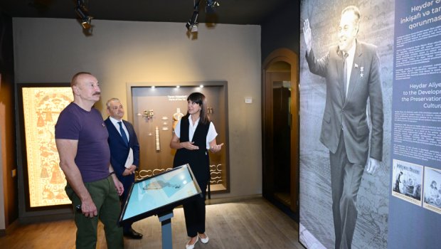 İlham Əliyev &ldquo;Sadıqcanın evi&rdquo;nin bərpadan sonra açılışında &ndash; FOTO