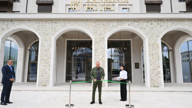 Prezident "Xankəndi" hotelinin açılışını etdi - FOTO