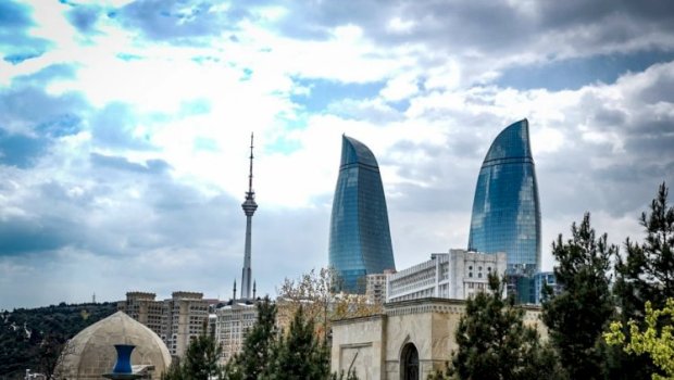 FAKTİKİ HAVA: Hazırda Bakıda güclü külək əsir