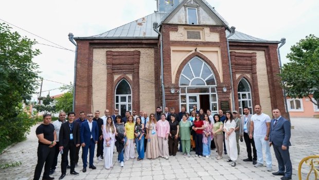 Dövlət Komitəsi konfrans iştirakçıları üçün mediatur təşkil etdi - FOTO
