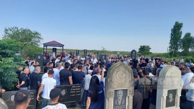 Odessada vurulan gəminin kapitanının cənazəsi Lənkəranda torpağa tapşırıldı