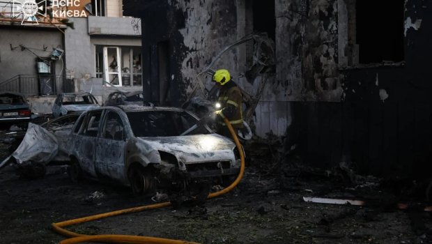 Xarkov ətrafına zərbə endirildi: 3 ölü, 13 yaralı var - VİDEO