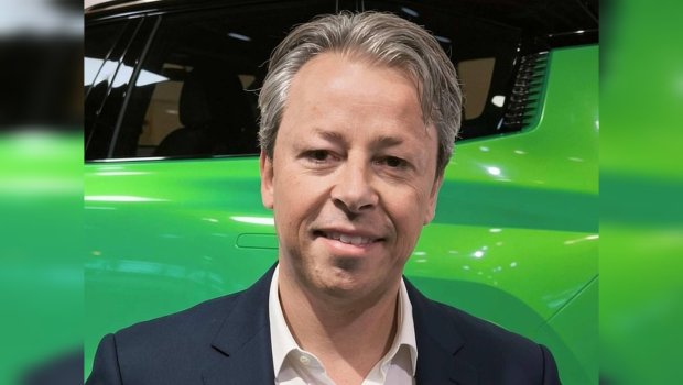 BMW-nin sabiq dizaynerini Rusiyanın avtomobil şirkətləri işə götürmədi
