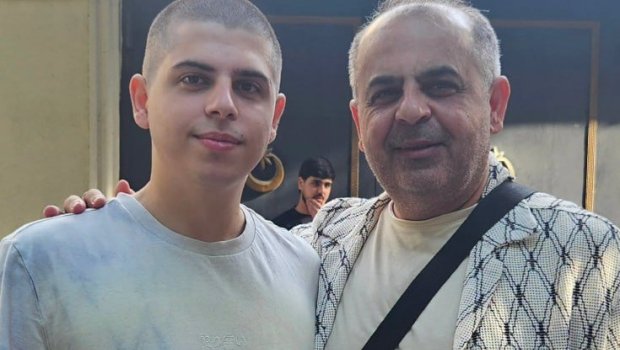 Oğlunu hərbi xidmətə yola saldı &ndash;Foto