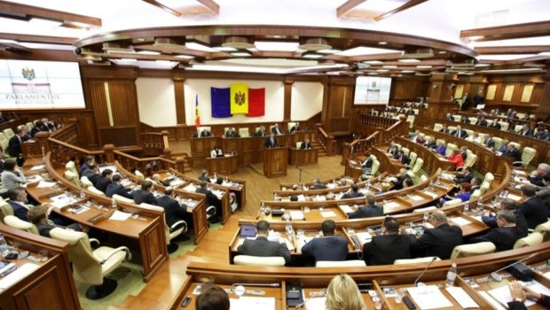 Moldovada hökumətin yeni tərkibi TƏSDİQLƏNDİ