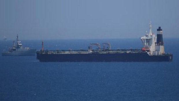İran yunan maqnatının tankerini ələ keçirdi
