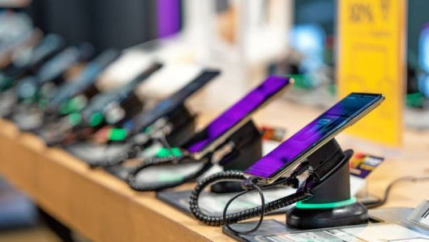 Azərbaycanın smartfon aldığı ölkələr &ndash; Lider KİMDİR?