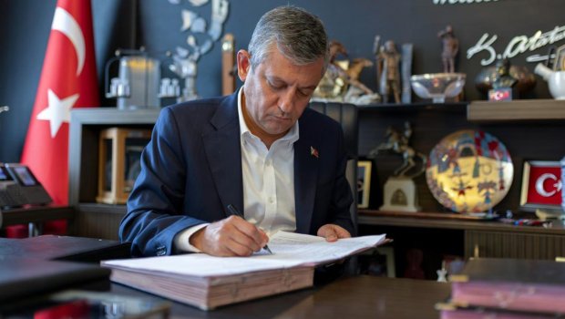 CHP-dən istefa verib - Yeni partiya yaratdı