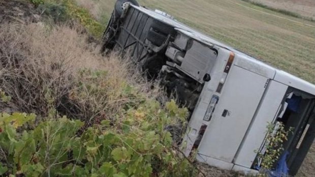 Suriyada iki avtobus toqquşub, 35 nəfər ölüb