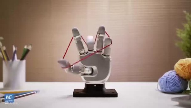 Bədəndən ayrıldıqdan sonra da işləyən robot əl nümayiş etdirildi - VİDEO