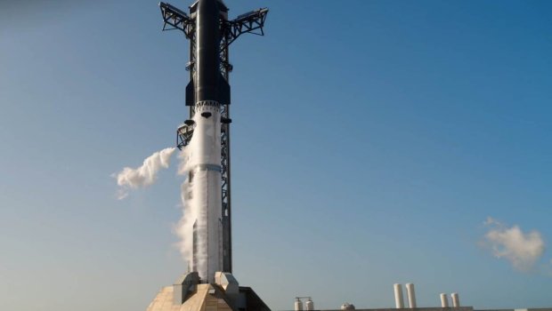 SpaceX "Starship" raketinin 13-cü sınaq uçuşunu uğurla həyata keçirdi - VİDEO