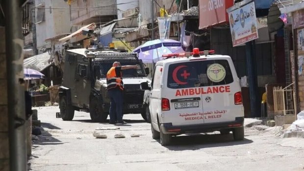 Təcili yardımın qarşısı KƏSİLDİ &ndash; 6 aylıq hamilə qadın körpəsini İTİRDİ