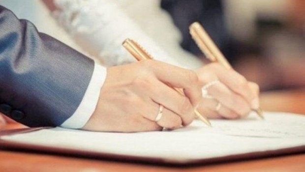 Bu ölkədə nikahların 40 faizi onlayn qeydiyyata alınır