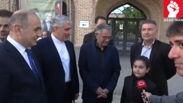 Ərdəbilli yeniyetmə "Azərbaycanım" mahnıısnı oxudu - VİDEO