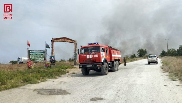 Ağdamda yanğın minalanmış sahələrə keçdi: Partlayış səsləri eşidilir &ndash; FOTO 