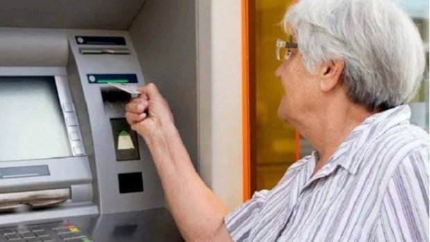1300-dən çox işləyən şəxsin pensiyası yenidən hesablanaraq ARTIRILDI
