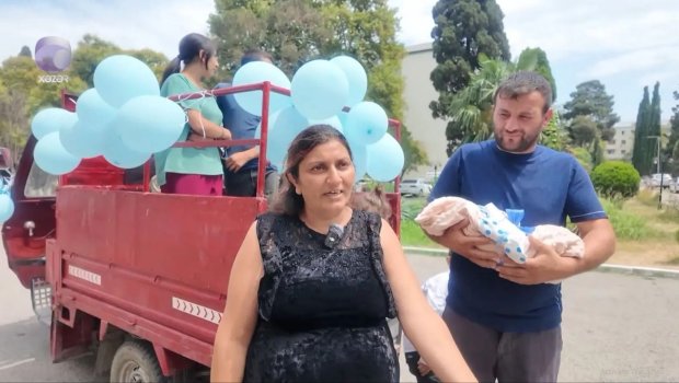 6-cı övladları motosikletlə xəstəxanaya çatdıqdan sonra dünyaya gəldi - VİDEO