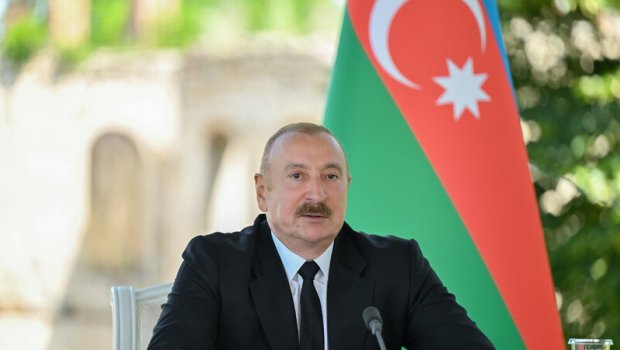 Prezidentdən Rəqəmsal İnkişaf və Nəqliyyat Nazirliyi ilə bağlı FƏRMAN