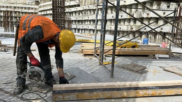Bakıda fəhlə iş yerində VƏFAT ETDİ