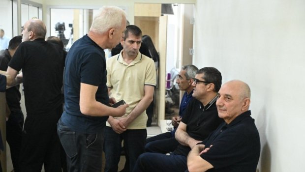Arayik Harutyunyan və digərlərinin şikayətləri üzrə apellyasiya məhkəməsi davam etdirilir