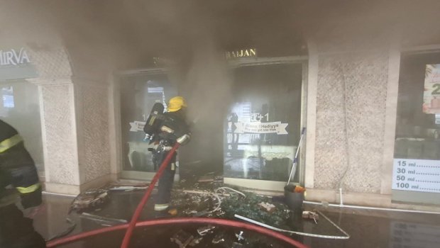 Bakının mərkəzindəki yanğın SÖNDÜRÜLDÜ - 3 obyektə və evə keçibmiş