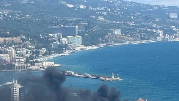 Ukrayna dəniz dronları Yaltadakı limana hücum etdi &ndash; FOTO/VİDEO