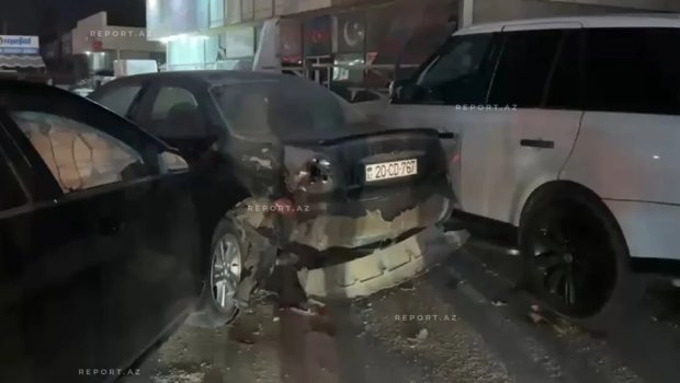 Saray qəsəbəsində qəza: 4 avtomobil toqquşdu - FOTO