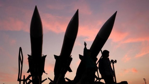 İran Şimali Koreyadan silah aldığını açıqladı