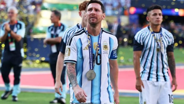 Messi atasının vida mərasimi üçün doğma şəhəri Rosariyoya getdi