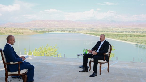 İlham Əliyev Azərbaycan Televiziyasına müsahibə verdi - FOTO