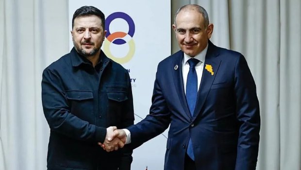 Zelenski Paşinyanla telefon danışığı HAQDA: Razılığa gəldik