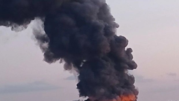 Rusiya Kremençuk neft emalı zavodunu vurdu