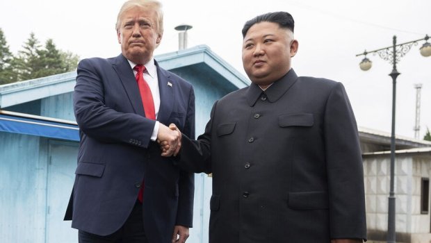 Tramp Kim Çen Inla nə vaxt görüşəcəyini AÇIQLADI