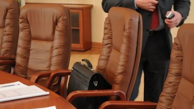 İlham Nəsirov nazirlikdəki vəzifəsini itirdi
