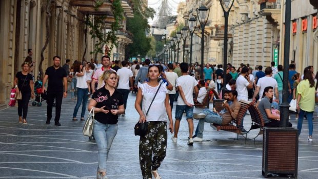 Bakının artan əhalisi şəhər infrastrukturuna necə TƏSİR edir?