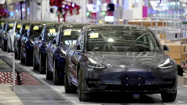 &ldquo;Tesla&rdquo; Çindəki 3 milyon avtomobili geri çağırır