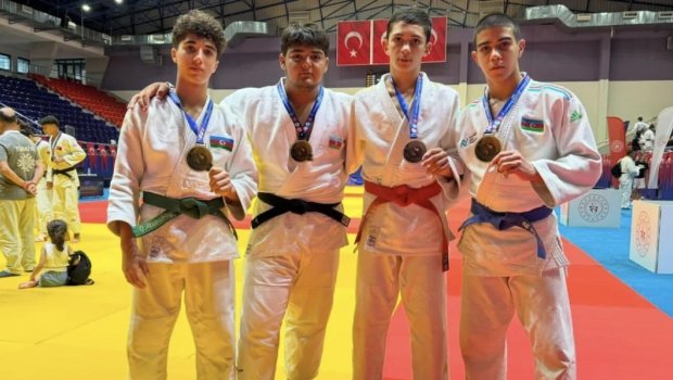Yeniyetmə cüdoçularımız Türkiyədə 4 medal qazandılar