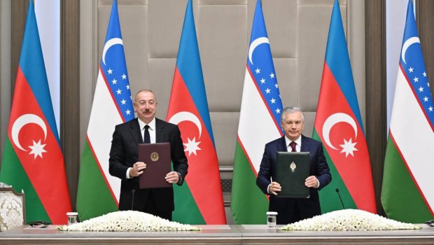 Azərbaycanla Özbəkistan arasında əbədi dostluq haqqında Müqavilə imzalandı &ndash; FOTO