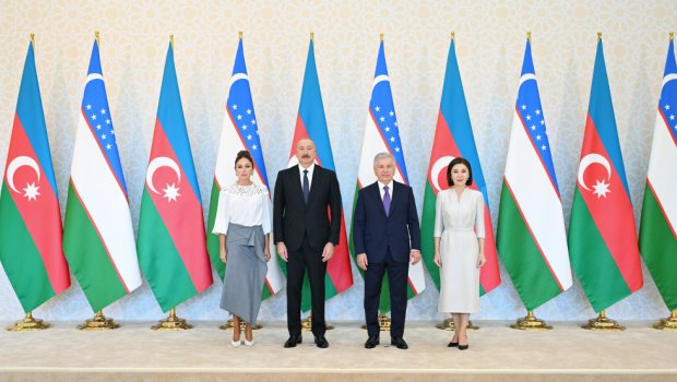 Azərbaycan və Özbəkistan prezidentləri ilə birinci xanımlar birgə foto çəkdiriblər - FOTO/VİDEO