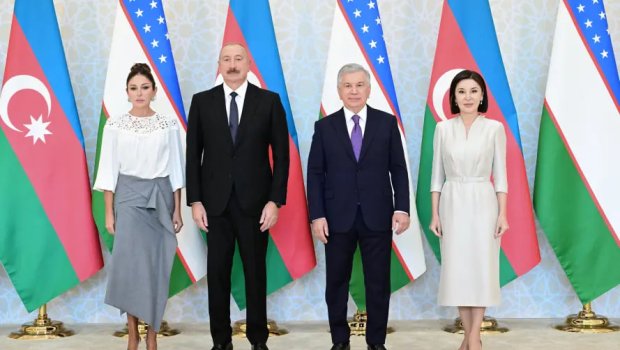 Liderlər və birinci xanımlar &ldquo;Ark&rdquo; qalasında
