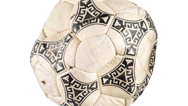 Maradonanın tarix yazan topu rekord qiymətə SATILDI