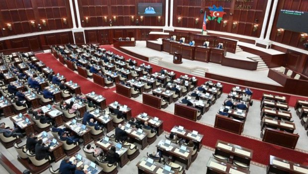 Gələn həftə deputatların tətili başa çatır