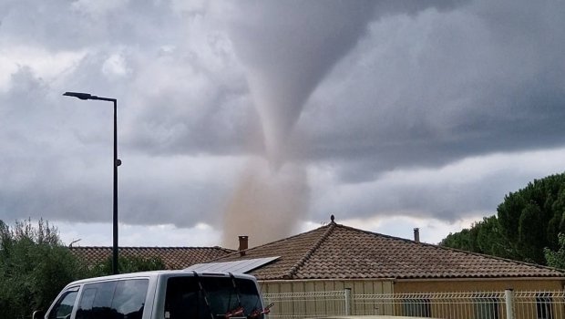 Fransanın dəhşətli tornado fəlakəti &ndash; VİDEO